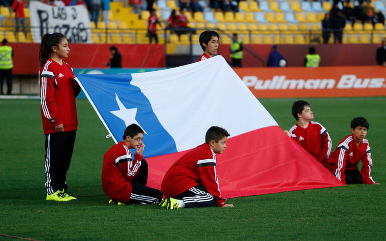 Niños nacidos en la final de la Copa América podrán acompañar a jugadores de La Roja en el amistoso contra Paraguay
