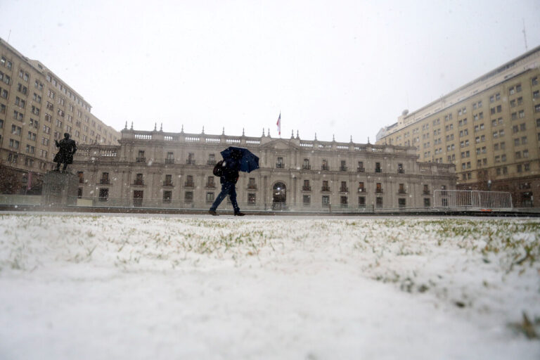 Meteorología actualiza aviso de nevadas en regiones del país: ¿Dónde nevará?