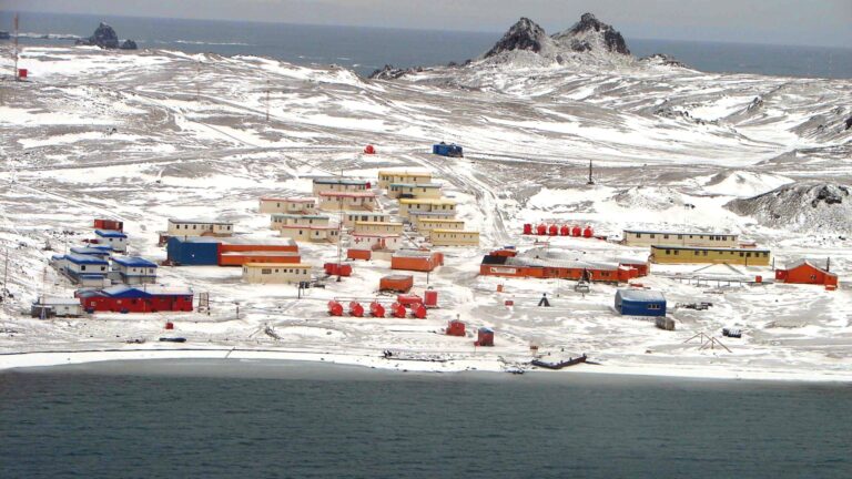 ¿Por qué la Comisión de Defensa sesiona hoy en la Antártica?