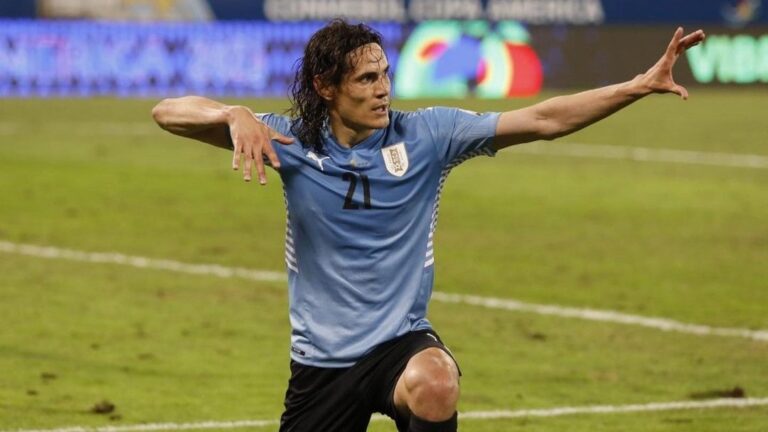 Cavani se despide de la selección uruguaya con sentido mensaje: 