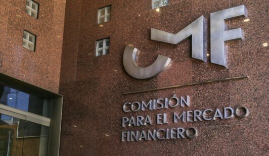 CMF aplica sanciones de censura a compañías: Vendieron pólizas con coberturas no ajustadas a la normativa