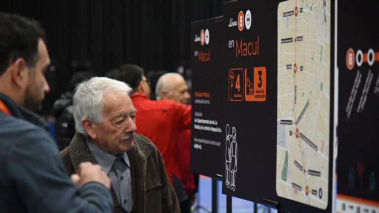 Línea 8 del Metro avanza con la primera reunión informativa con vecinos de comunas beneficiadas