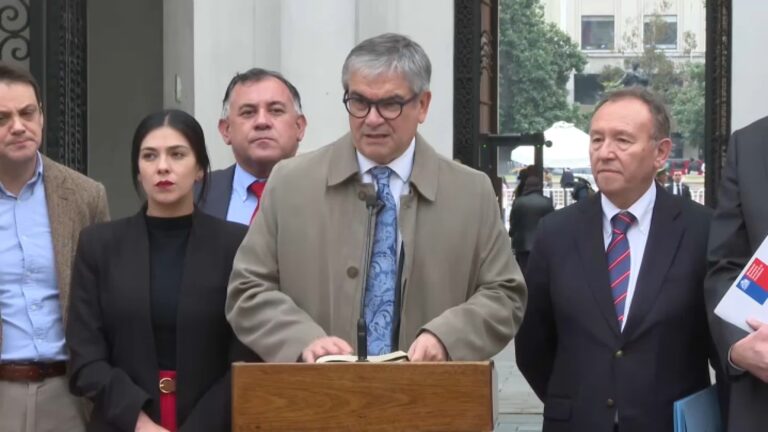 Gobierno llega acuerdo con el Congreso para 