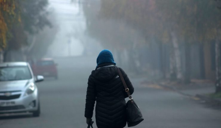 Con temperaturas bajo cero: Conoce las proyecciones del tiempo en Santiago para este martes