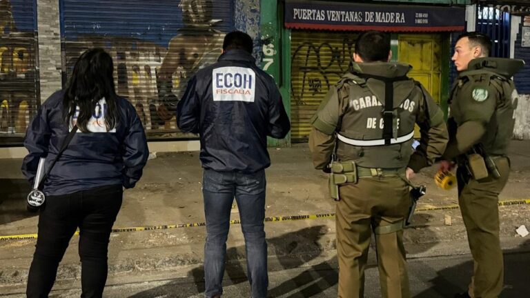 Hombre murió tras ser baleado en plena vía pública en Santiago