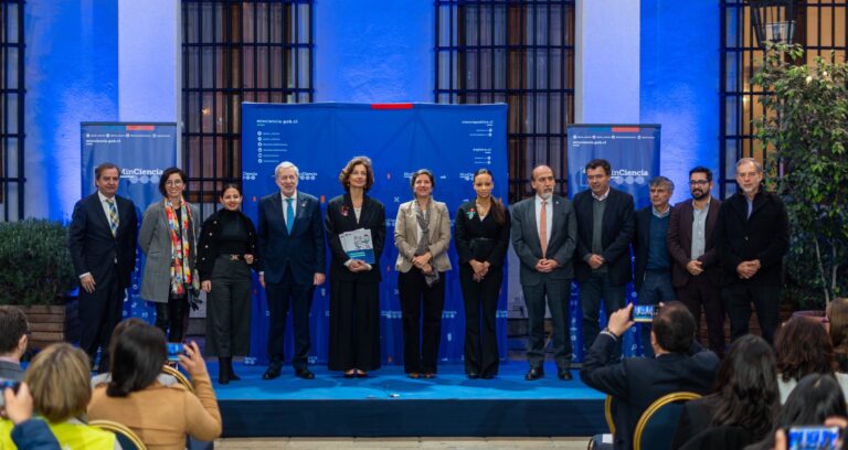 Unesco destaca a Chile como el primer estado latinoamericano en cumplir evaluación sobre la IA