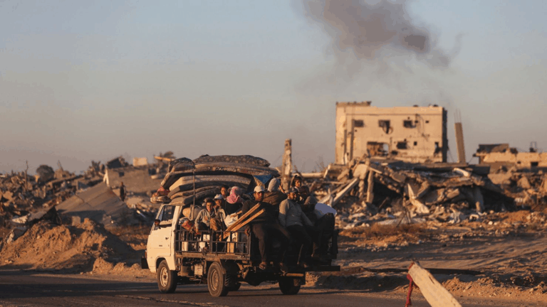 EE.UU. detiene envío de bombas a Israel ante la preocupación por su posible uso en la incursión de Rafah, dice funcionario