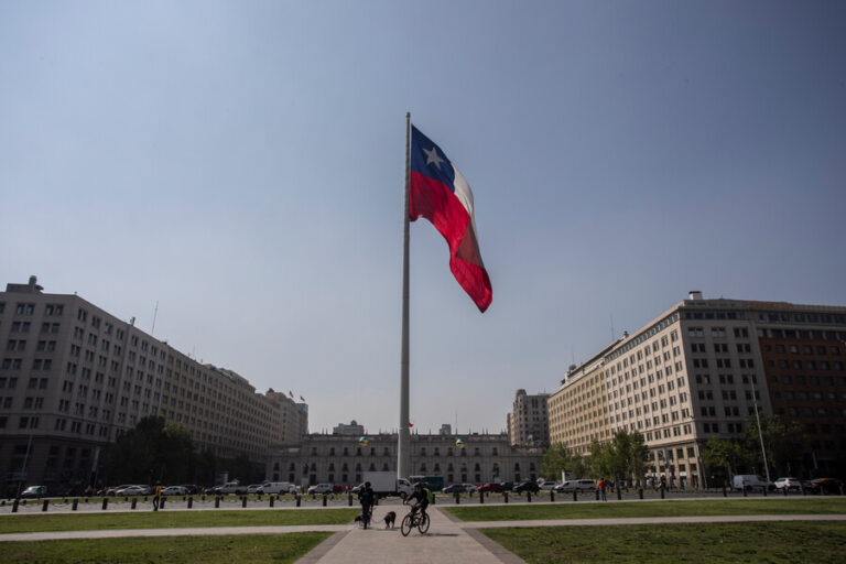 Columna de Ricardo Hernández: Un Estado lleno de oficinas vacías