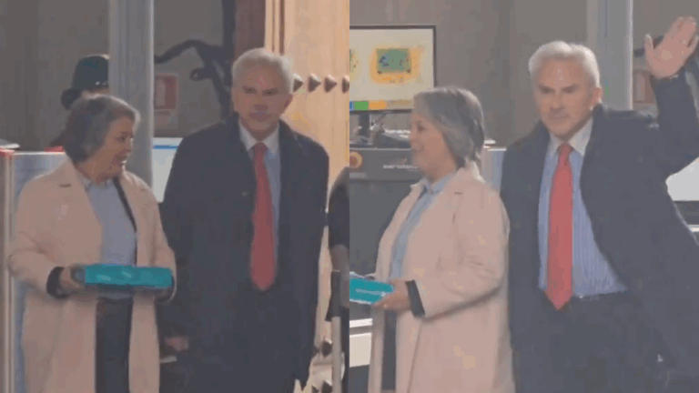 Lo logró: Moreira concreta cumbre de completos en La Moneda con Boric y Jara para discutir pensiones