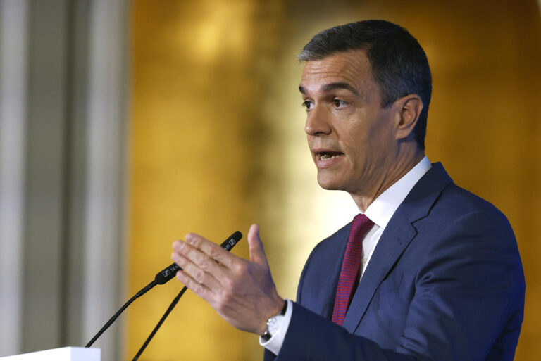Sánchez responde a los dichos de Milei: “Los afectos son libres, pero el respeto es irrenunciable”