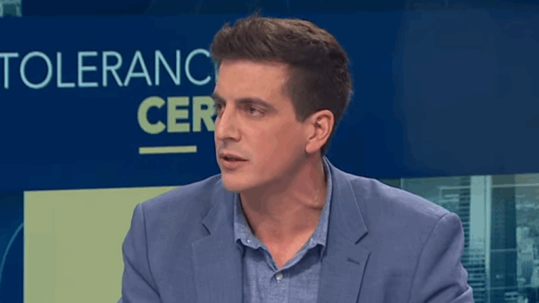 Schalper recomienda a Matthei no escuchar consejos de mantener bajo perfil para su candidatura: 