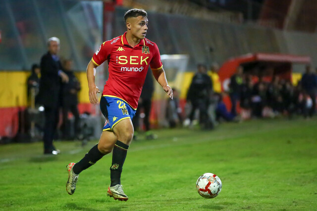 Suspenden partido entre Unión Española y Unión La Calera por lluvias en la RM