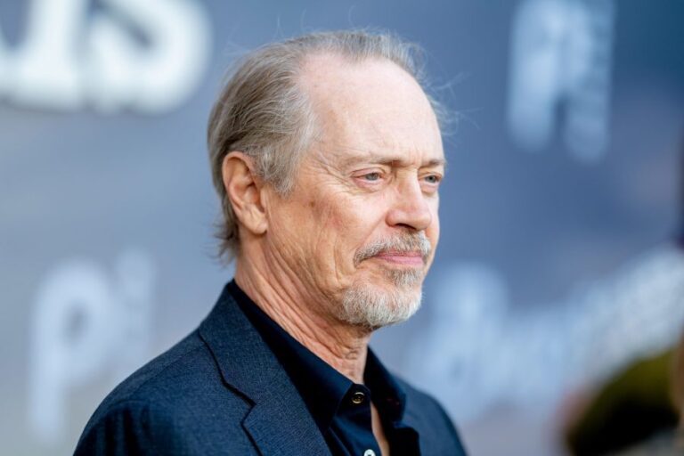Steve Buscemi recibió un combo en la cara mientras caminaba por Nueva York: ¿Por qué fue agredido?