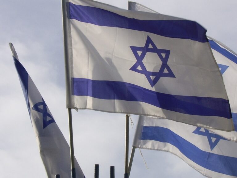 Hamás dispara cohetes contra el centro de Israel por primera vez en meses