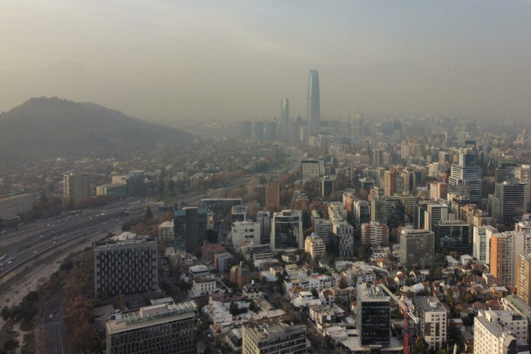 Decretan nueva alerta ambiental para este martes en la Región Metropolitana