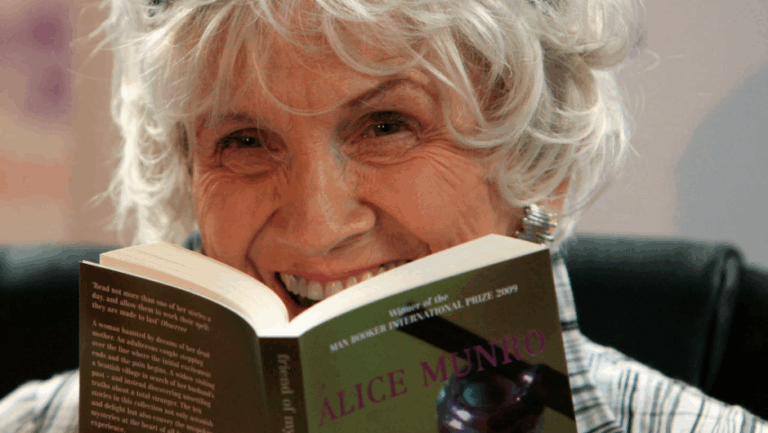 Muere a los 92 años la escritora Alice Munro, ganadora del Premio Nobel de Literatura 2013