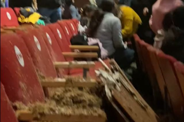 Techo de Matucana 100 colapsa durante función por las lluvias: Centro cultural informó que hay una persona lesionada