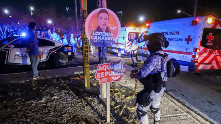 Al menos 9 muertos y más de 50 heridos deja accidente en evento de candidato presidencial mexicano