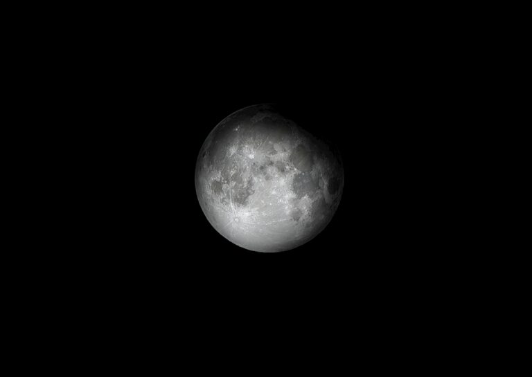 Luna de mayo: ¿En qué fecha y horario se podrá observar en Chile?