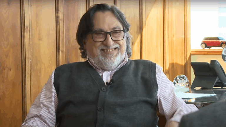 Cineasta chileno Silvio Caiozzi habla sobre la 