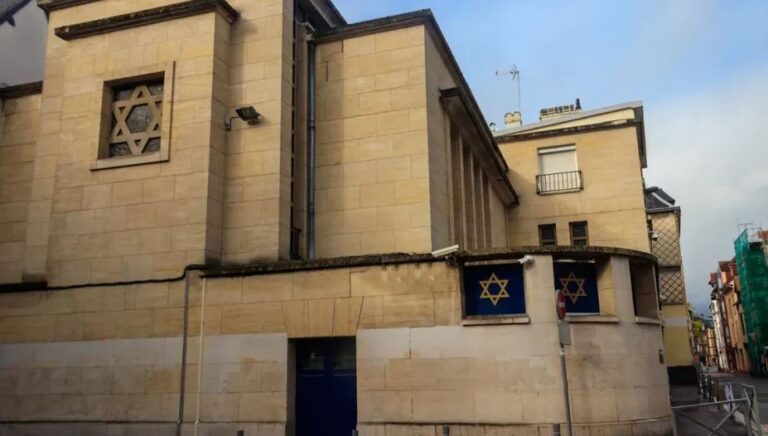 Francia: Policía abatió a un hombre armado que intentaba prender fuego una sinagoga