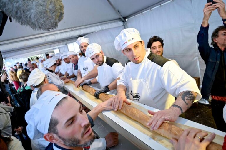 140 metros: Francia recupera el récord a la baguette más larga