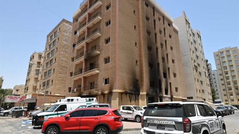 Grave incendio en edificio en Kuwait deja casi 50 muertos y decenas de heridos