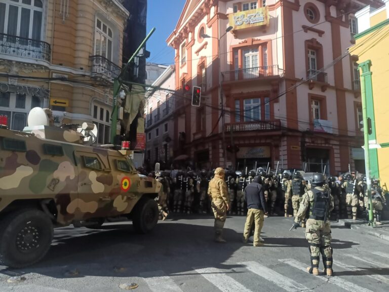 Cancillería condena movilización militar en Bolivia y manifiesta apoyo a presidente Luis Arce