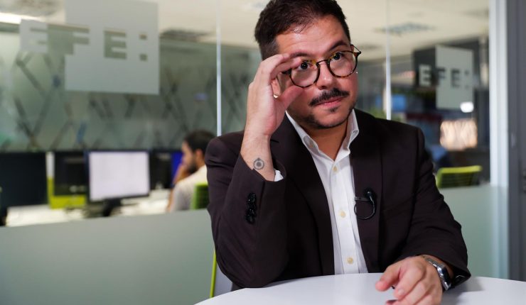 Tras retirar invitación de Israel a la Fidae: Estas son las polémicas de Javier Velasco como embajador de Chile en España