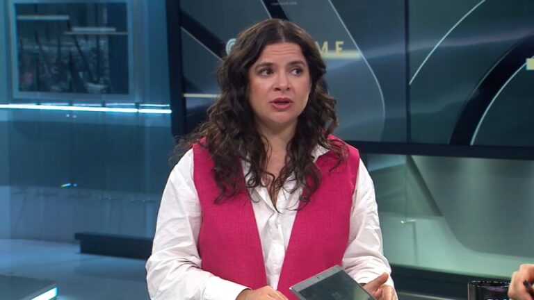 Ministra Orellana responde a Matthei por aborto: 