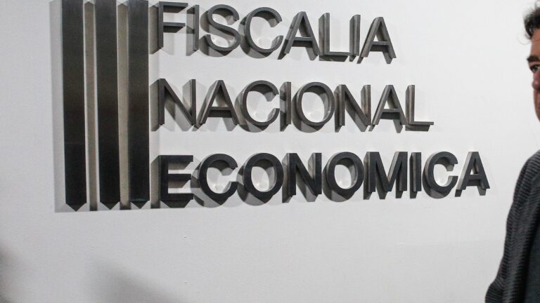Ministros Grau y Cordero dan detalles de iniciativa contra colusión: confirman que se ampliará a la Fiscalía facultad de querellarse por este delito