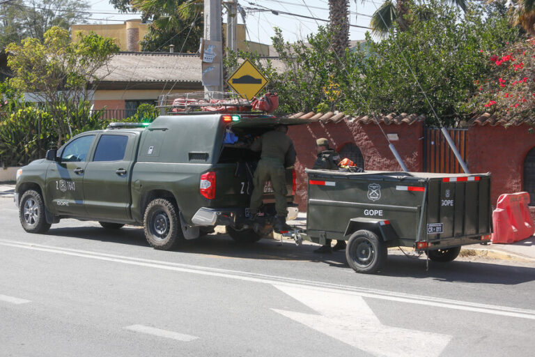 Maipú: Hombre encontró munición de guerra en medio de chatarra