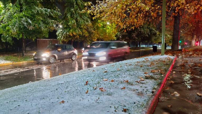 Pronostican nieve y chubascos en diversas regiones del país durante este viernes: ¿Qué zonas afectará?