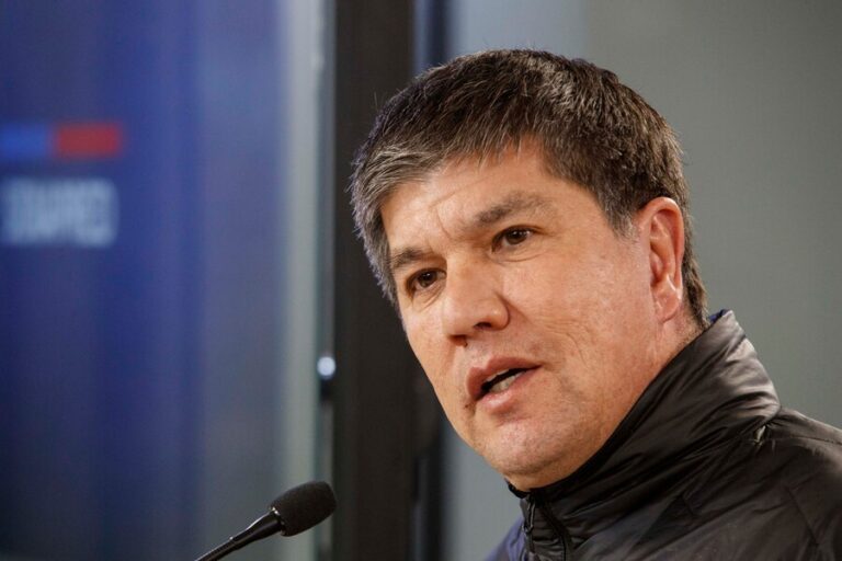 Ministro (s) Monsalve sobrevuela la Región Metropolitana y asegura que 