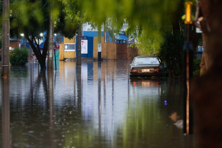 ¿Cuántos milímetros de lluvia se esperan en las regiones de Coquimbo, Valparaíso, Metropolitana y O'Higgins?