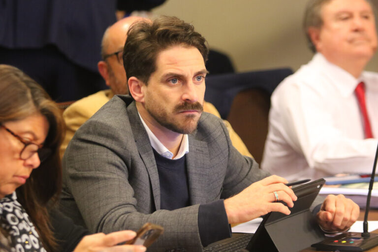 Winter ofició al Servel contra diputados Bobadilla, Berger y Moreira por posibilidad de financiamiento de Sonapesca