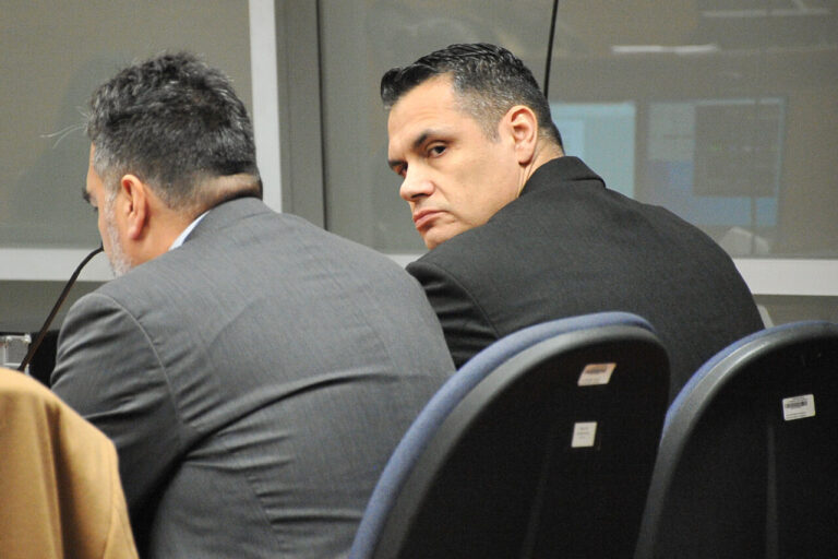 Crespo denuncia persecución a Carabineros por parte de Fiscalía y cuestiona 