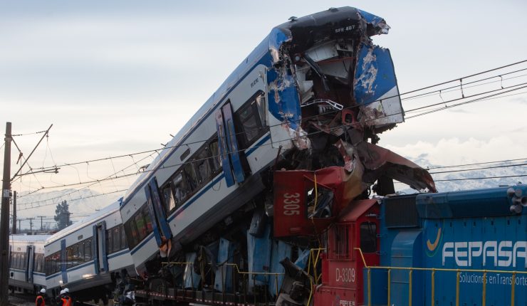 Continúan trabajos de recuperación y suspensión de servicios hacia el sur tras fatal choque de trenes en San Bernardo