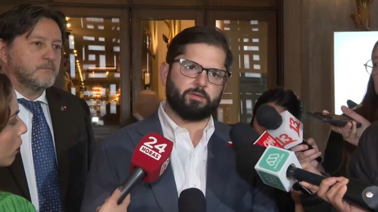 Boric confirma que gira por Europa sigue y respalda gestión del gabinete ante sistema frontal