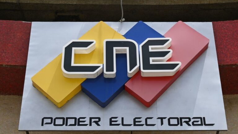 Nueva norma del Consejo Nacional Electoral desata la furia en la oposición venezolana