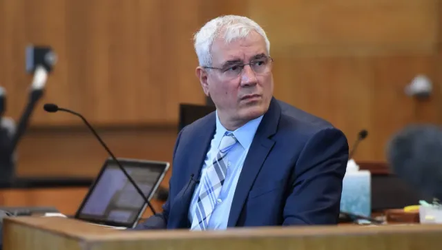 Exoneran a hombre que pasó casi 20 años condenado a muerte por un asesinato en Estados Unidos