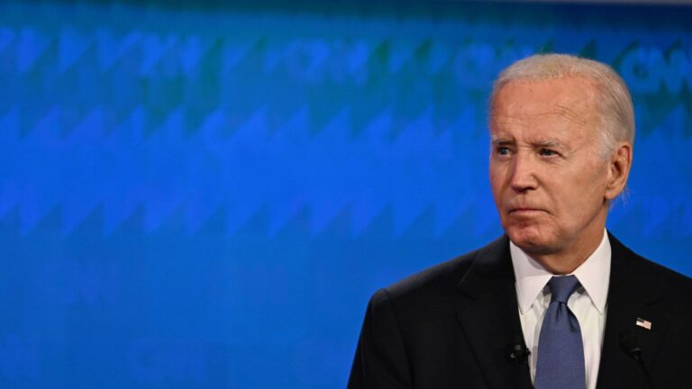 Actuación de Biden en el debate hace saltar las alarmas entre los demócratas