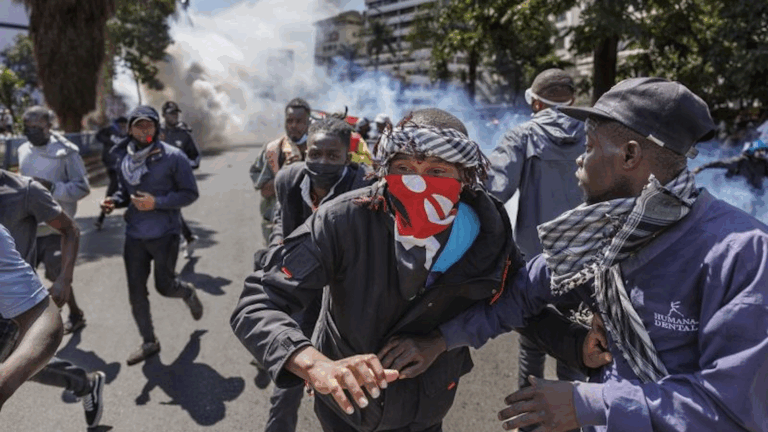 Presidente de Kenia califica las protestas en el país como una 