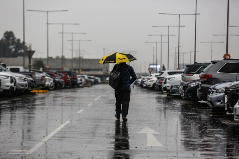 Lluvia y ráfagas de viento: El pronóstico del tiempo para este jueves 13 de junio en la Región Metropolitana