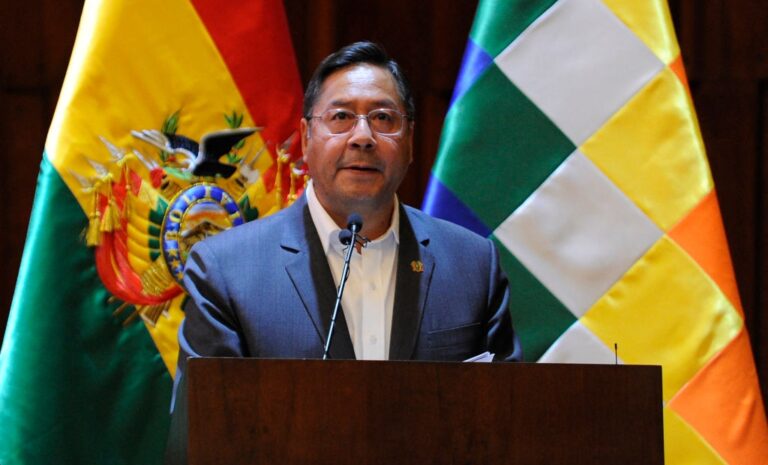 Luis Arce nombra nuevo Alto Mando militar tras fracasado intento de golpe en Bolivia