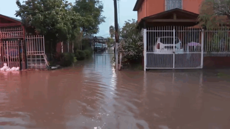 Maipú: Calles cercanas al canal San Marta ya están inundadas