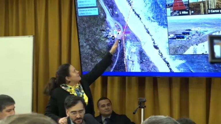 “Siempre se pensó que el cerco era el límite”: Ministra Fernández y polémica por paneles argentinos en territorio chileno