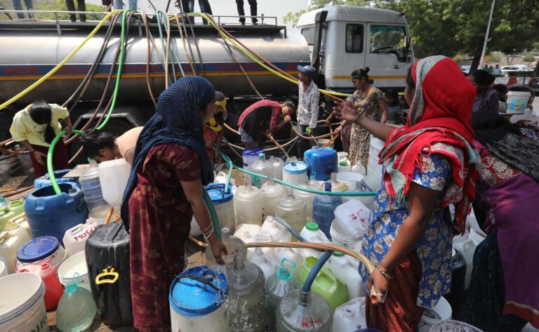 India: Más de 40 personas han muerto por intensa ola de calor