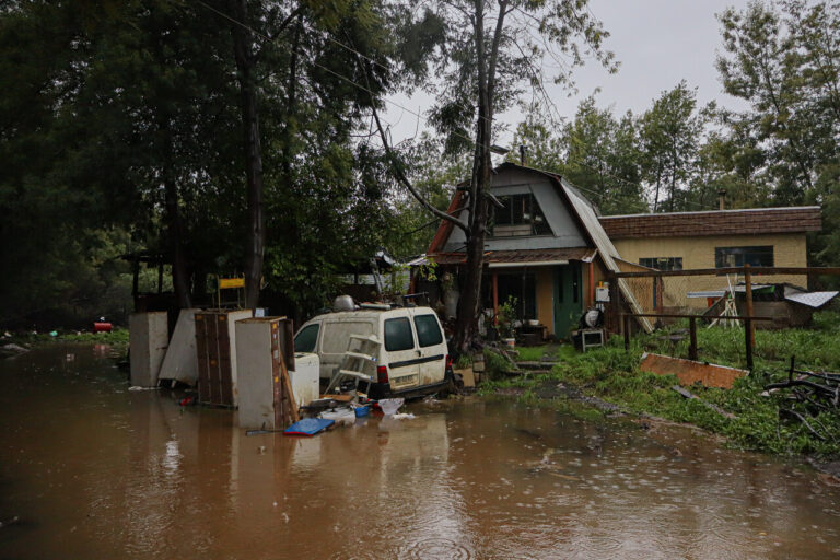 Balance Cogrid: Más de 500 personas aisladas, 207 viviendas afectadas y 7 regiones con alta probabilidad de remoción en masa