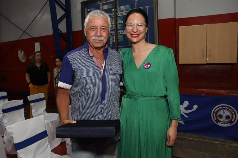 Carlos Cazsely tendrá su propia calle en la comuna de Santiago